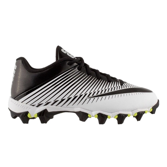 boys size 7 football cleats